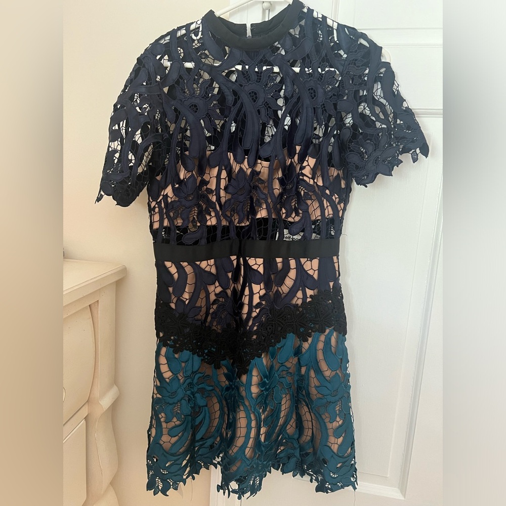 Prairie Two-Tone Guipure Lace Mini Dress - US size 8